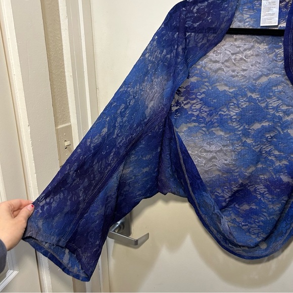 LOGO Lori Goldstein Blue Tie-Dye Floral Lace Shrug Size XL/1XL - Picture 2 of 4